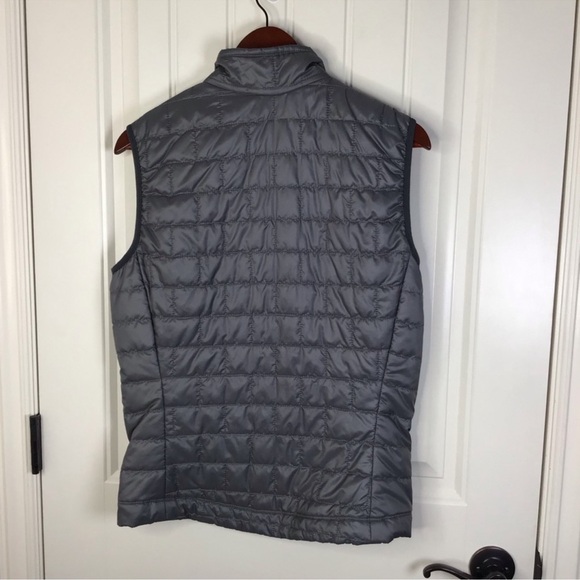 Patagonia Nano Puff Vest in Grey Size Small. - Picture 5 of 9